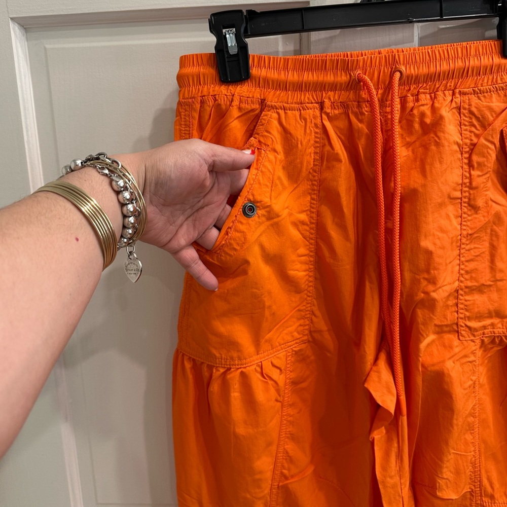 🦋Free People MOVEMENT SET ME FREE PANT size-Small - Picture 7 of 8